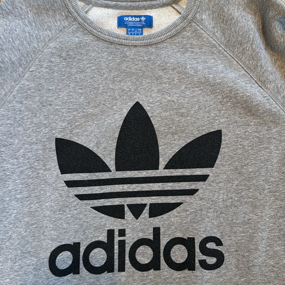 Grey adidas crewneck - Picture 3 of 3